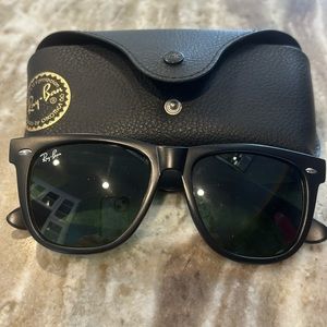 Ray Ban Wayfarer sunglasses